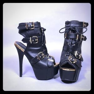 Buckle cuff platform